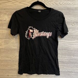 NEXT LEVEL APPAREL Mustangs T-Shirt Size Medium